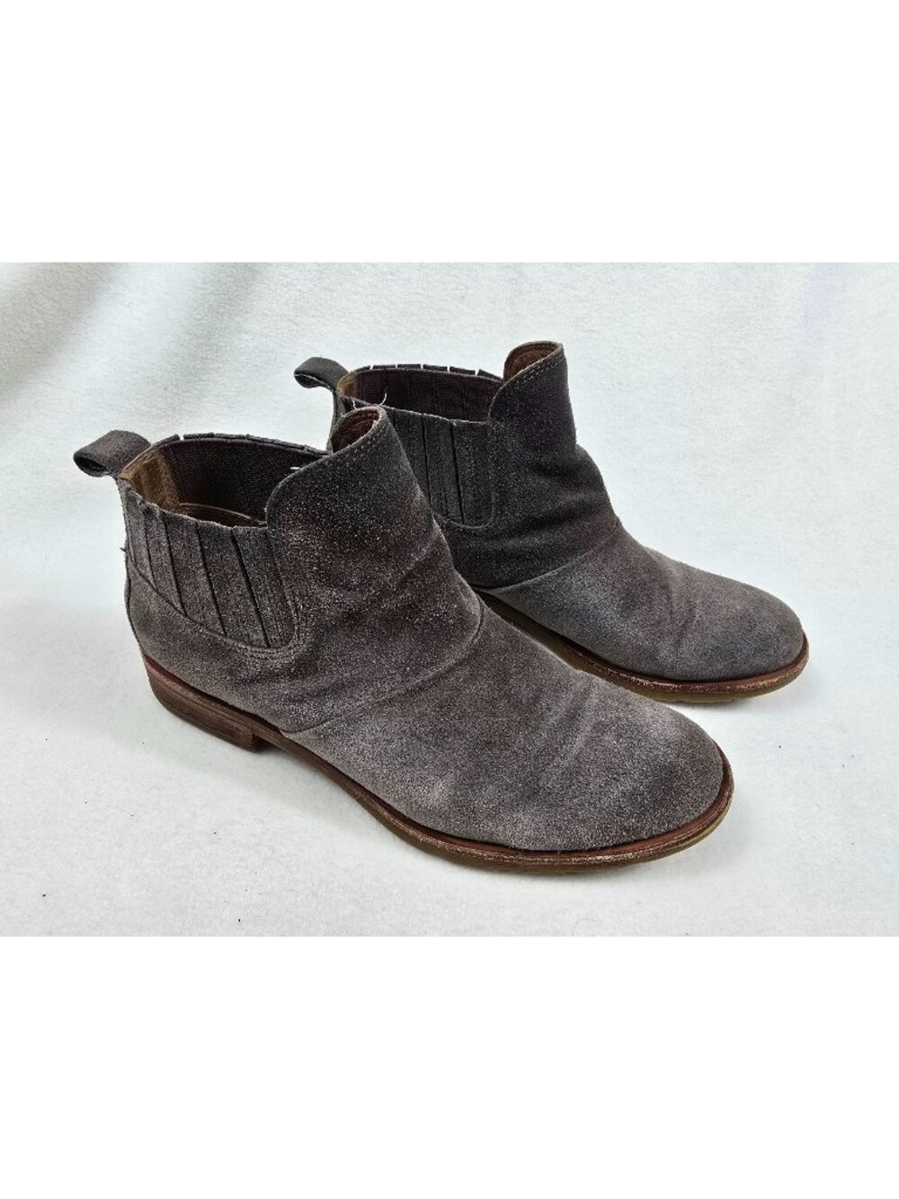 Sofft Bellis Womens 8.5 Gray Suede Ankle Boots